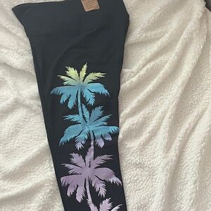 PINK Victoria's Secret Black Leggings with Vibrant Palm Design